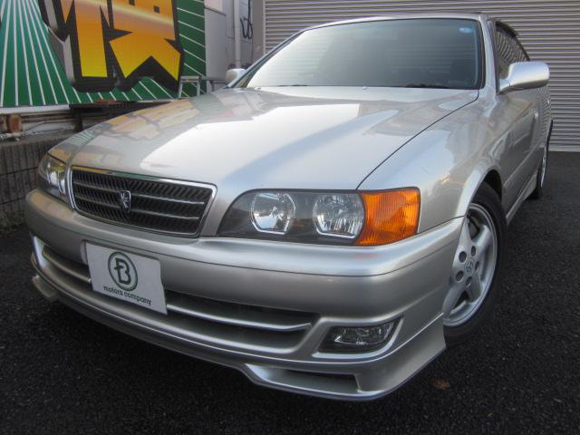 メイン写真_バスク中古車09